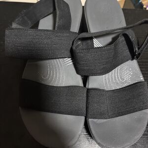 Women's Clarks, Arla Stroll Sandal 26177184 Black Fabric Grey Bottom 8 1/2 Wide